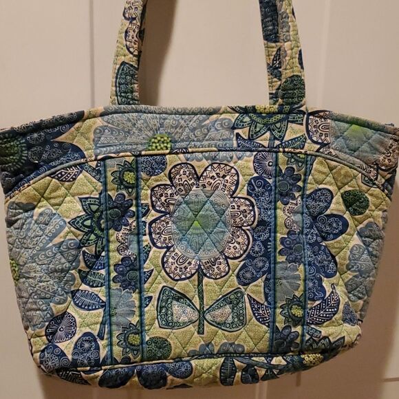 Vera Bradley Cloth Quilted Purse - Picture 5 of 11